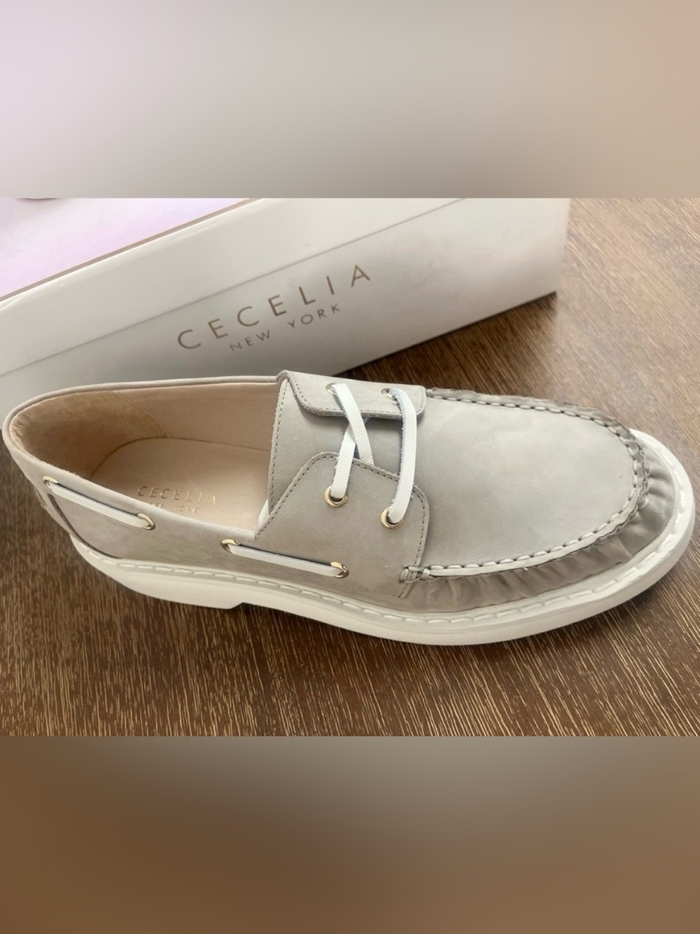 CECELIA NEW YORK REEDY DUNE WOMEN LEATHER LOAFERS SIZE 10